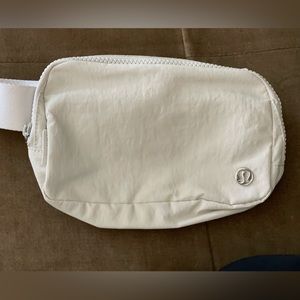 NWT Lululemon Everyday Belt Bag